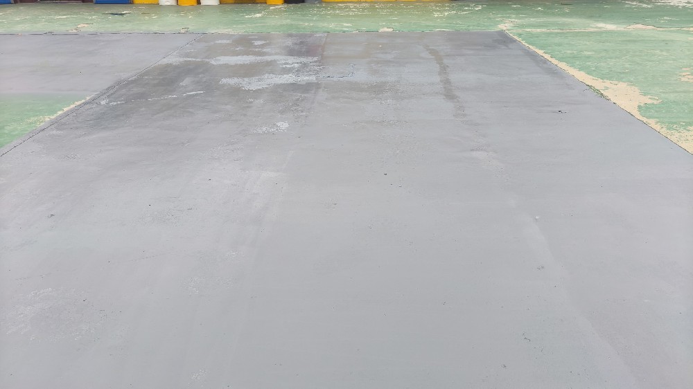 水泥面翻新之選：醇酸清漆，煥發新生機