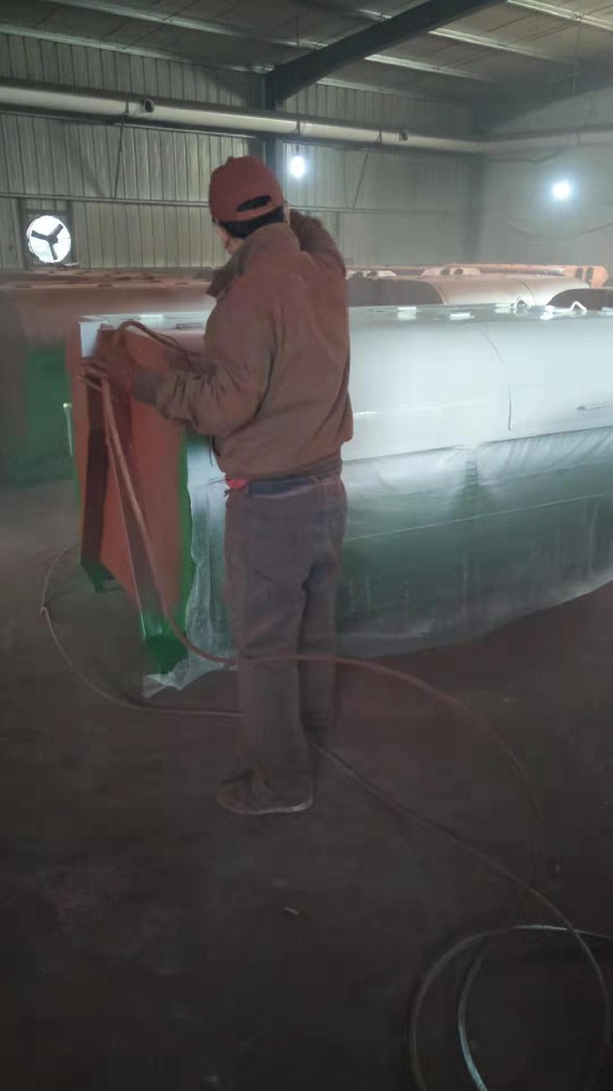 噴涂玻璃鋼新選擇：醇酸專用汽車漆的創(chuàng)新應(yīng)用與晨虹優(yōu)勢