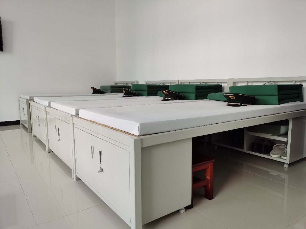 教學(xué)設(shè)備換新顏，醇酸防銹磁漆打造安全耐用環(huán)境