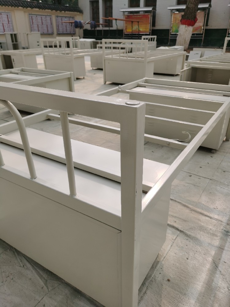 幼兒園環(huán)境新升級(jí)，選擇高品質(zhì)醇酸漆打造安全樂園